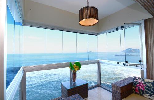 Morro do Maluf Apartamento | Apartamento no Morro do Maluf, frente ao mar