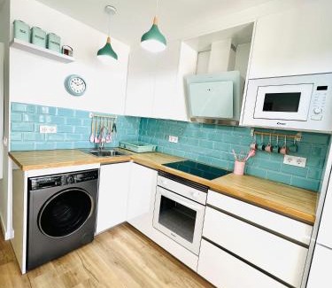 Peñíscola Apartamento | APARTAMENTO NUEVO CÉNTRICO en PRIMERA Línea de playa con vistas al Mar, Piscina, aire acondicionado y wifi