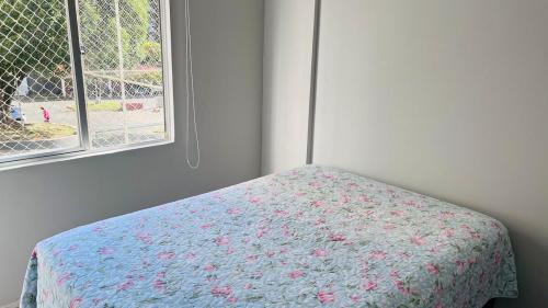 Pioneiros Apartamento | Apartamento para casais próximo à roda gigante com uma vaga de garagem