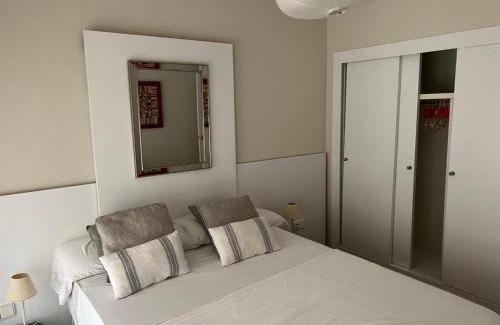 Sotogrande Apartamento | Apartamento Puerto de Sotogrande con vistas al mar