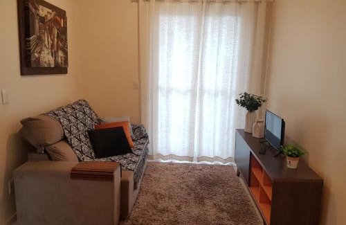 Santo Antonio Apartamento | Apartamento TOP CLIMATIZADO em CRICIÚMA-SC - ótimo CUSTO-BENEFÍCIO - Cozinha completa - Cama Box - WiFI - Smart TV - Apps YouTube - NetFlix - Prime Vídeo - Garagem coberta - Portaria Digital 24h - Lugar sossegado e arborizado - Acomoda até 5 pessoas
