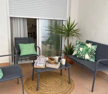 Espartinas Apartamento | Apartamento Turístico Damajuana Parking Free