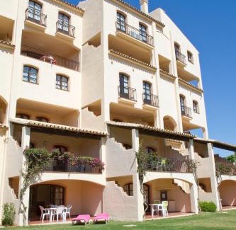 Urbanización Pinos Verdes Apartamento | Apartamentos El Toro