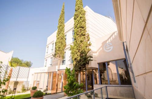 Pinto Apartamento | Apartamentos Plaza de Santiago - Estudios Turisticos - 1 LLAVE