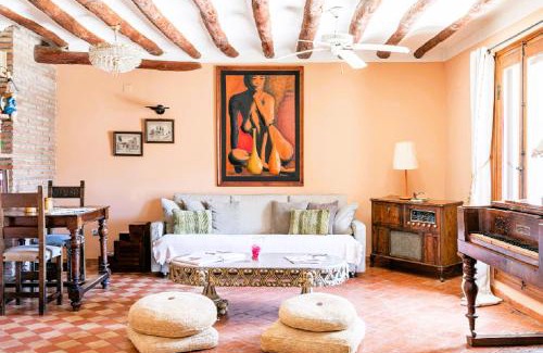 Adahuesca Apartamento | Apartamentos Vino Tinto y Restaurante Tomate Rosa