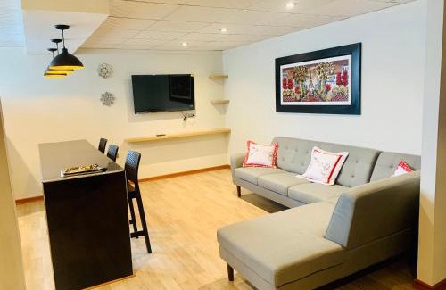 El Tambo Apartamento | Apartamentos WANCA SUITES para 4, 5 y 6 huéspedes cochera muy cerca al Centro