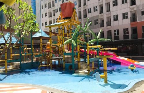 Bekasi Timur Apartamento | Apartement Transpark Juanda Bekasi By Ensroom