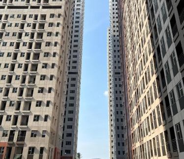 Bekasi Timur Apartamento | Apartement Transpark Juanda Bekasi By Ensroom