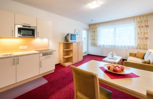 Huettschlag Apartamento | Aparthotel Almrösl im Großarltal
