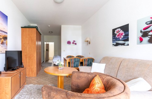 Binz Apartamento | Aparthotel Binz apartment 8 with Baltic Sea view, balcony - Apartment 8