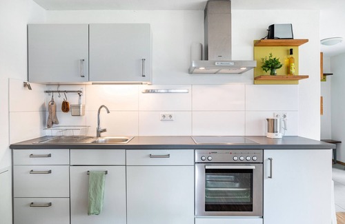 Boetzingen Apartamento | Apartamento 'Ferienwohnung Schambachhof' con vistas a la montaña, terraza privada y Wi-Fi