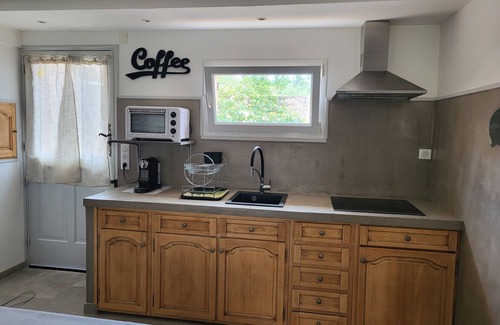 Saint-Cezaire-sur-Siagne Casa | Apartment in quiet house