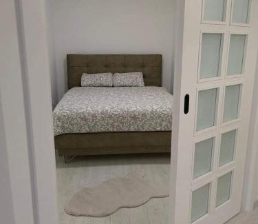Doboj Apartamento | APARTMAN ANIKA - STAN NA DAN Doboj
