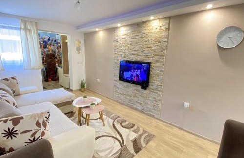 Kraljevo Apartamento | Apartman MiNa