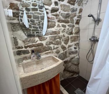 Gracisce Apartamento | Apartman Poli Luce