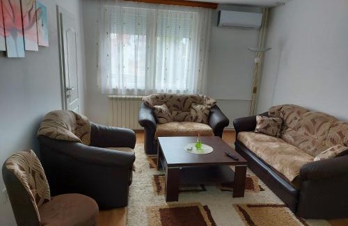 Bijeljina Apartamento | Apartman Sladja