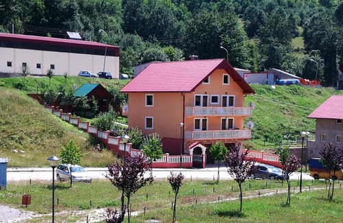 Pluzine Apartamento | Apartmani Bosnjak