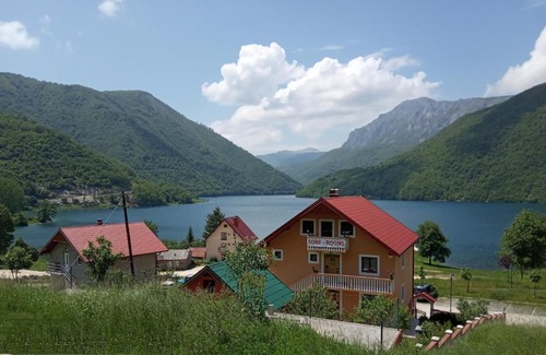 Pluzine Apartamento | Apartmani Bosnjak