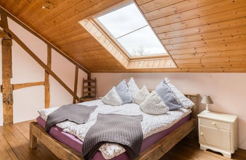 Bergenhausen Otro | Apartment Kornspeicher (7-bed apartment) - Lindenhof apartments