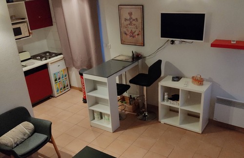 Gallargues-le-Montueux Casa | Apartment in the Camargue with swimming pool