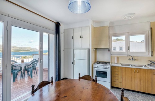 Llanca Apartamento | Apartamento "Ático Vistas Llançà" cerca de la playa con vistas al mar y terraza