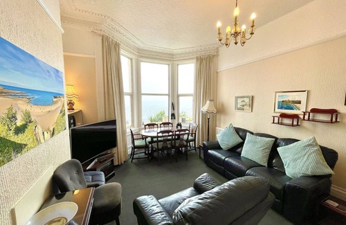 Cullercoats Apartamento | Apartamento-4-Confortable-Baño en la habitacion-Vista al Jardín
