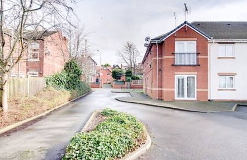 Worksop Apartamento | Apartment 10
