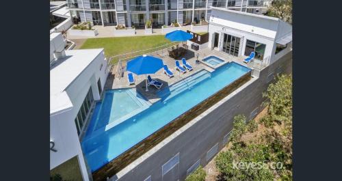 South Townsville Apartamento | Apartment 1102 | 11th Floor River & Stadium Views