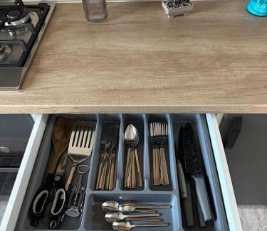 Sector 4 Apartamento | Apartment 2 Camere 10min metrou Aparatori