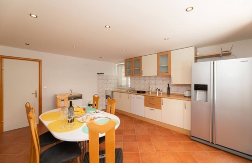 Nerezise Apartamento | Apartment 2N Nerezisca with Private Pool