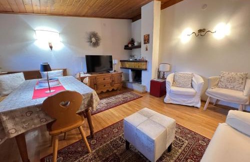 Cortina d'Ampezzo Apartamento | Apartment 5 Torri, tipico attico a Cortina