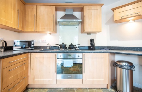 Worksop Apartamento | Moderno-Apartamento-Baño Privado
