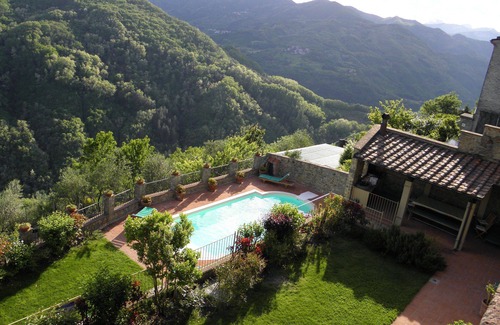 Lugliano Apartamento | City / Village Apartment en Bagni Di Lucca con 1 habitaciones, capacidad 2