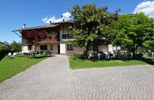 Caldonazzo Apartamento | Apartment Agostini-3 by Interhome