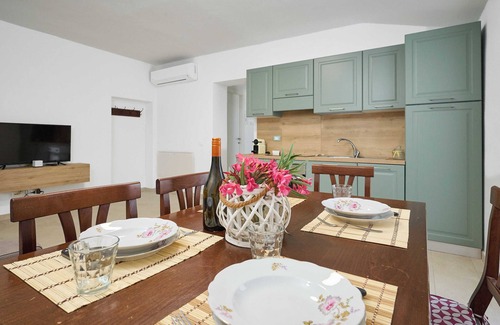 Gavorrano Apartamento | Apartamento 'Aia' con piscina compartida, Wi-Fi y aire acondicionado