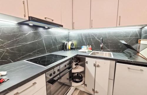 Davos-Platz Apartamento | Apartment Allod Park Haus A E02 by Interhome