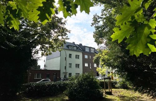 Sud Apartamento | Apartment am Schmölderpark I Klinik I Stadion I 2 Schlafzimmer I Smart TV I Küche I Balkon