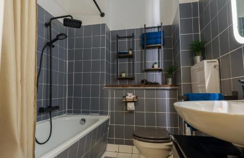 Vorderer Westen Apartamento | Apartment am Tannenwäldchen im Vorderer Westen Kassel by CASTORA HOMES