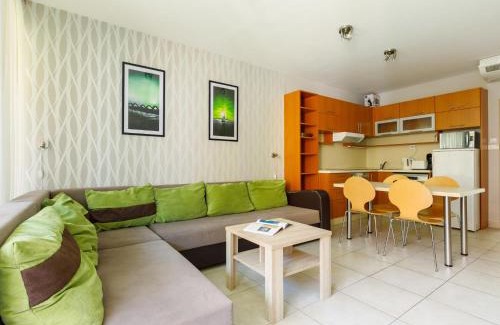 Balatonoszod Apartamento | Apartment Amelia by Interhome
