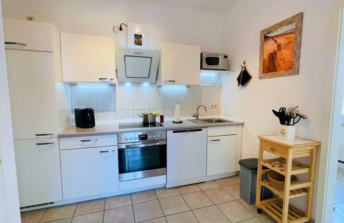 Hohen Wieschendorf Condominio | Apartamento ancla en el Wieschenhof, proximidad directa al campo de golf, puerto deportivo, naturaleza