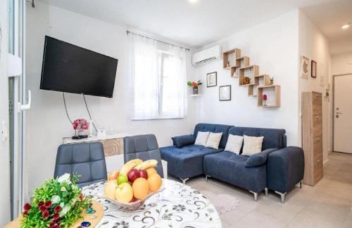 Lapad Apartamento | Apartment Anka - One Bedroom Apartment with Terrace