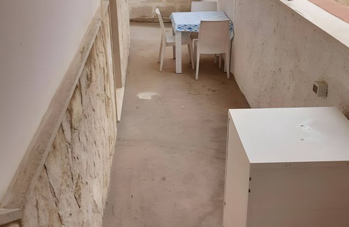 Marina di Lizzano Apartamento | Apartamento 'Bagnara Queen' con vistas al mar y jardín compartido