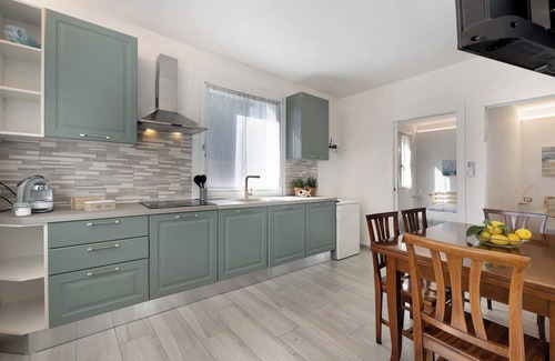 Ceriale Apartamento | Apartamento "Baita Marina - Libeccio 30 m Mare" con jardín y Wi-Fi