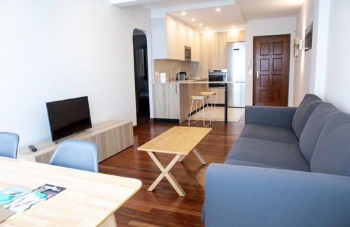 Zarautz Apartamento | Apartamento Bañeru 1 - Vivienda en el centro de Zarautz a 1 min. de la playa by Egona