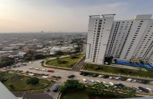 Jatinegara Apartamento | Apartment Bassura City by Travelibu