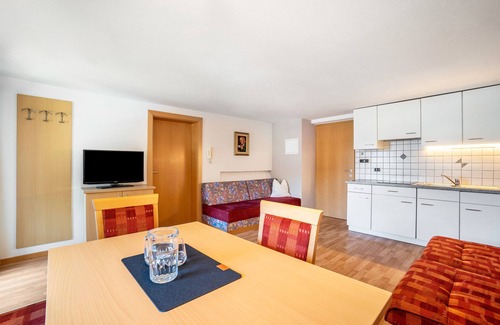 San Giacomo Apartamento | Apartamento 'Bergkristall 1' con vistas a la montaña, jardín compartido y Wi-Fi