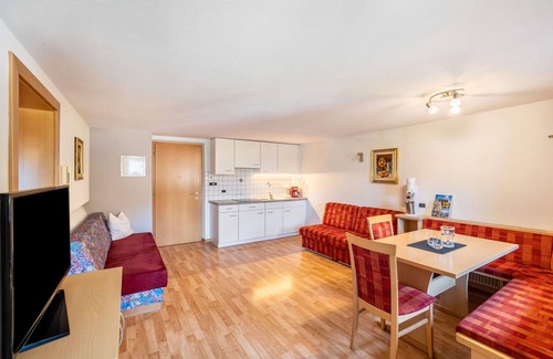 San Giacomo Apartamento | Apartamento 'Bergkristall 1' con vistas a la montaña, jardín compartido y Wi-Fi