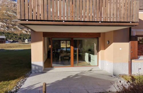 Maloja Apartamento | Apartment Blaunca - Bright Apartment with Terraces in Maloja