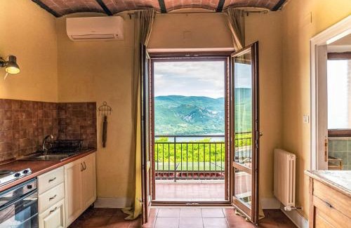 Villa Santa Maria Apartamento | Apartment Bomba vista lago 8 by Interhome