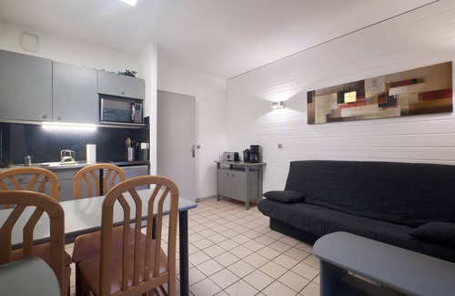 Allevard Apartamento | Apartamento 'Bulle Enchantée Lac Et Montagne' con piscina compartida, balcón y Wi-Fi